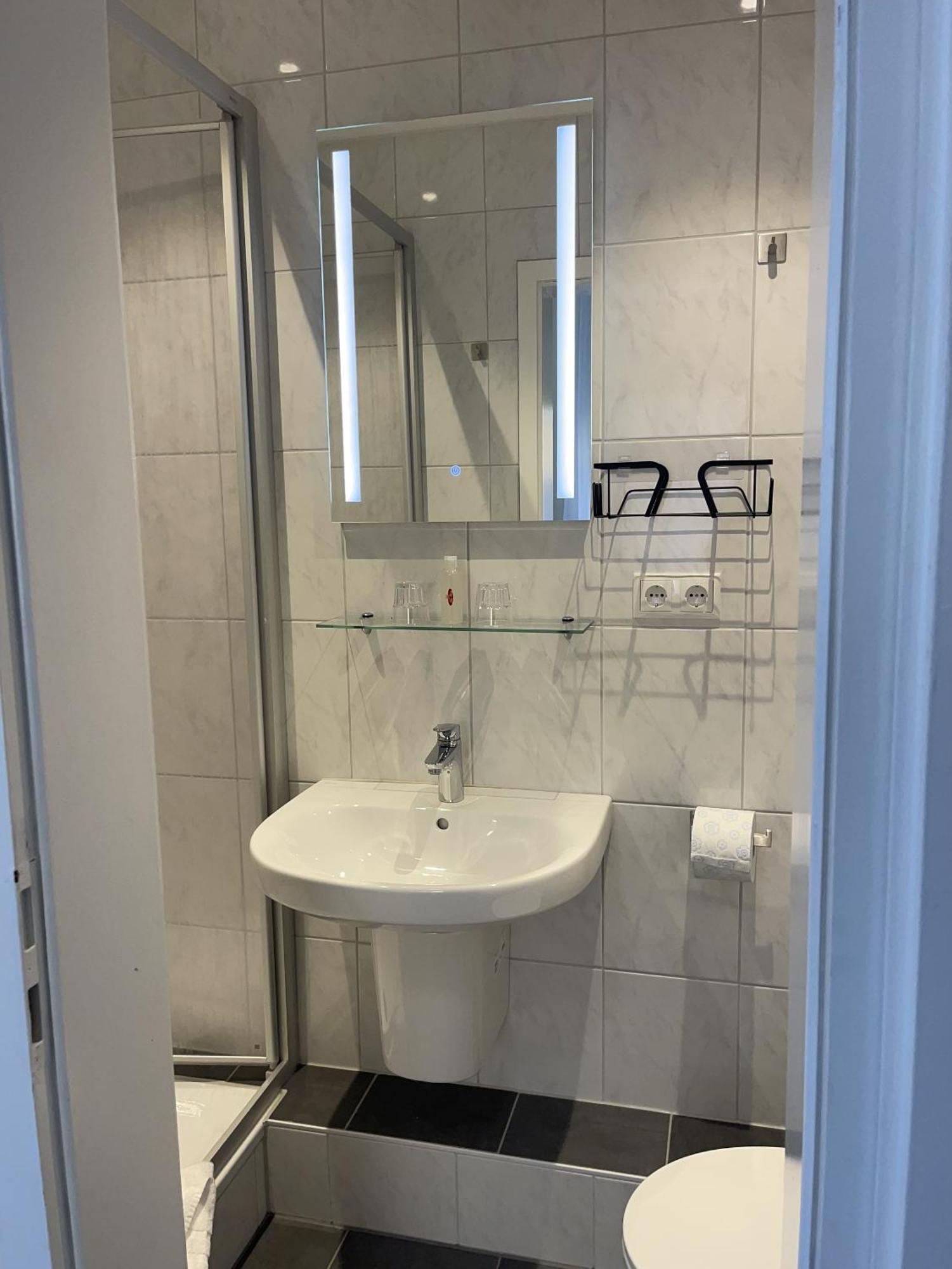 Hotel Koenig Humbert Ερλάνγκεν Δωμάτιο φωτογραφία